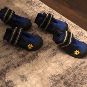 Dog boots/shoes